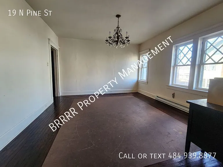 19 N Pine St — Photo 6