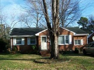 11 Fox Grove Dr, Hampton, VA 23664