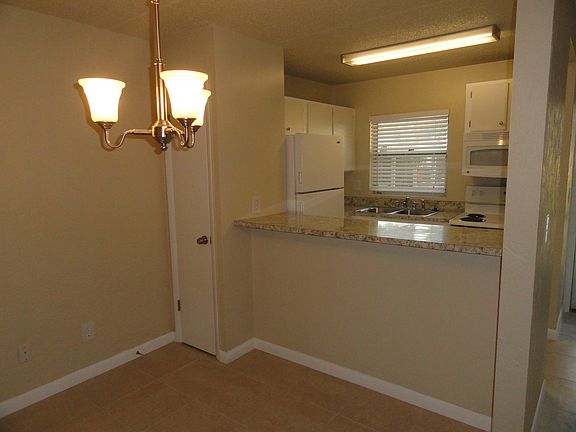 5th image of 424 N Grandview Ave APT 23