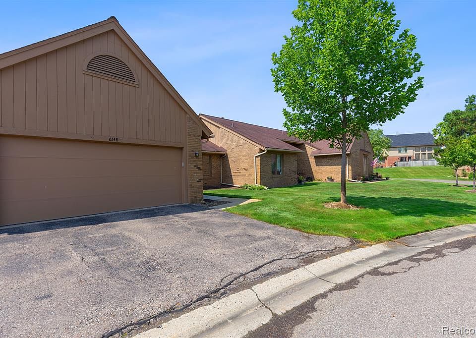 6132 Westbrooke Dr West Bloomfield, MI, 48322 Apartments for Rent