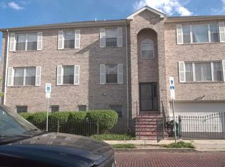 53 Holland St #1C, Newark, NJ 07103