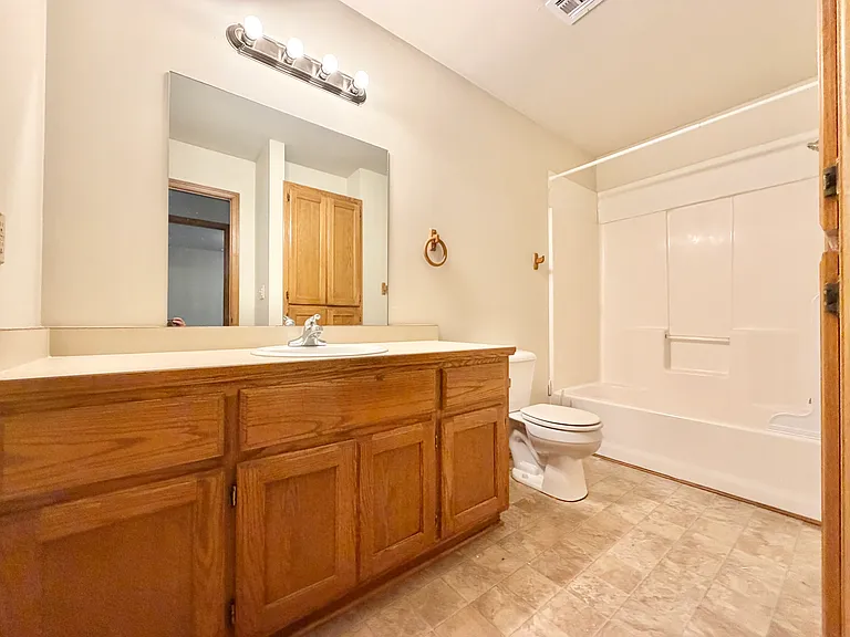 385 S Teehee Dr #8 — Photo 13