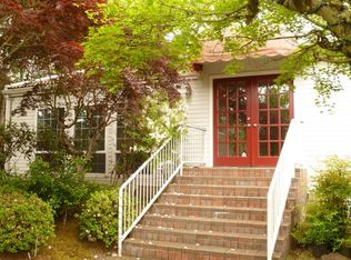 1079 Country Cmns, Lake Oswego, OR 97034