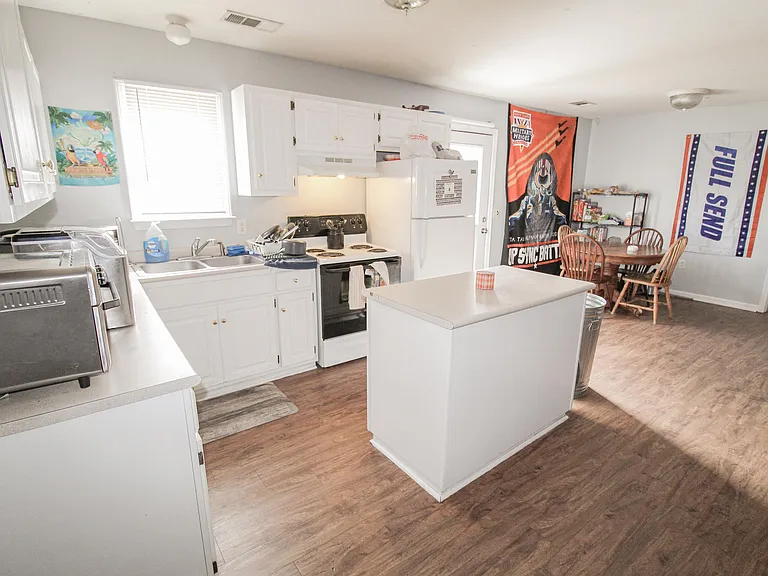 2203 Gretels Hunt — Photo 10