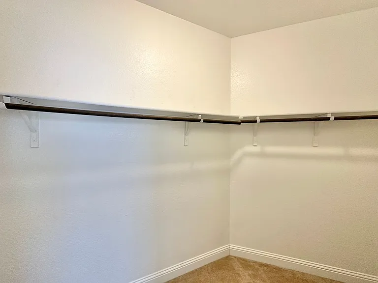830 Old World Dr — Photo 18