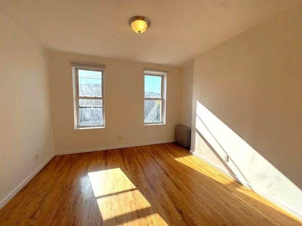 58-10 Myrtle Avenue image 9 of 15