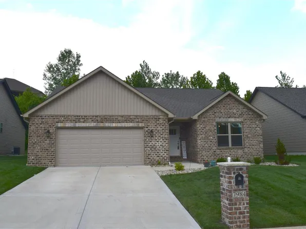 7984 Walker Meadows Dr, Caseyville, IL 62232
