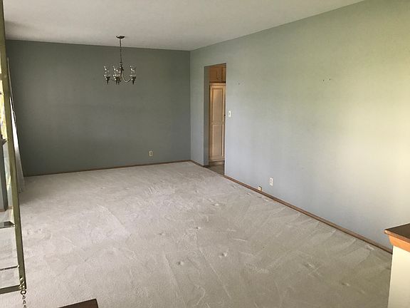 living\dining room