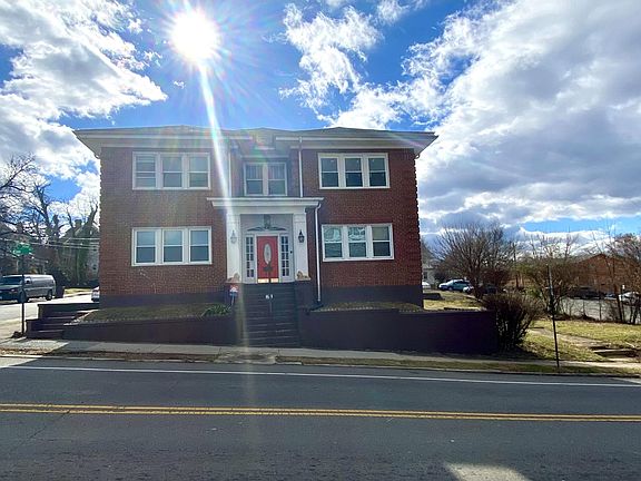 4th image of 202 Elm Ave SW #A2