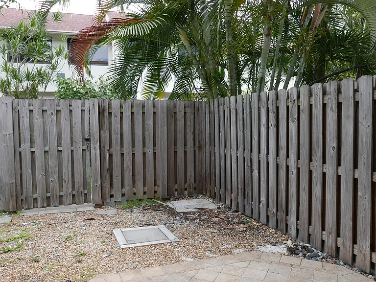 227 City View Dr — Photo 17
