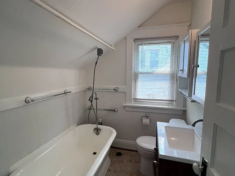 6113 Arbor St — Photo 17