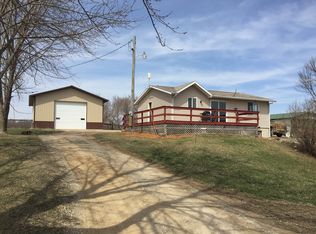 3069 390th St, Chelsea, IA 52215