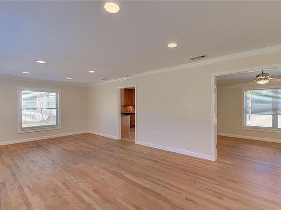 3rd image of 5909 Cary Dr