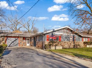 8548 40th St, Lyons, IL 60534