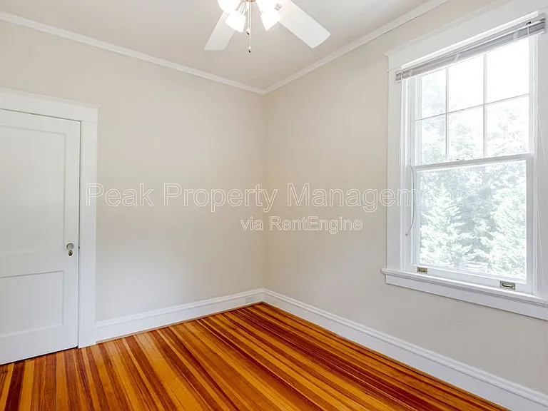 1404 Wilmington Ave W #B — Photo 23