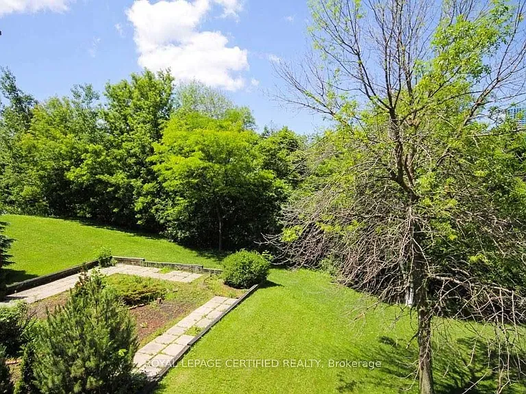 5 Shady Golfway #1610 — Photo 22