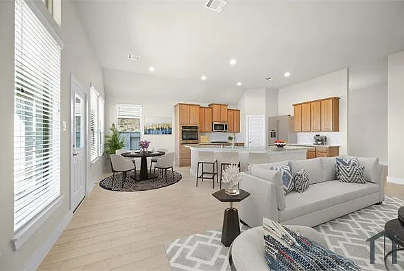 1692 Daylight Lake Dr — Photo 9