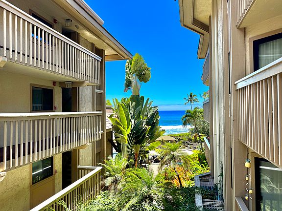 2nd image of 76-6283 Alii Dr APT B302