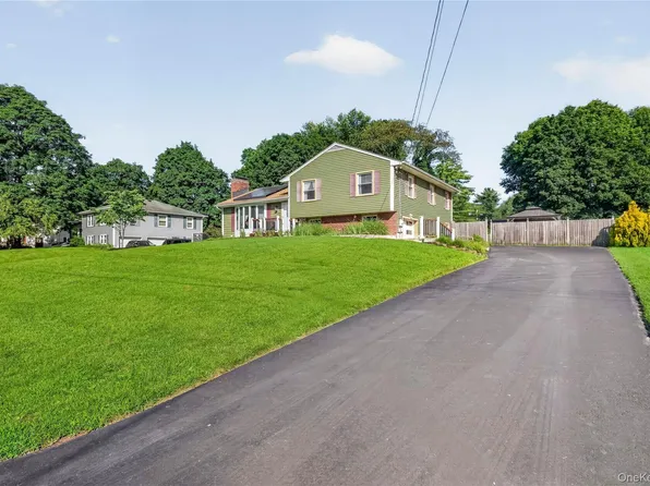 17 N Jackson Drive, Poughkeepsie, NY 12603