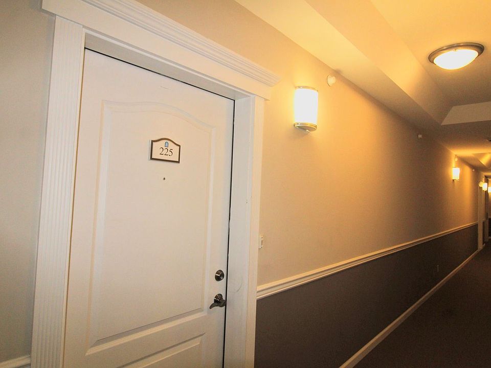 225 Fountain Vw, WV 26505 Zillow