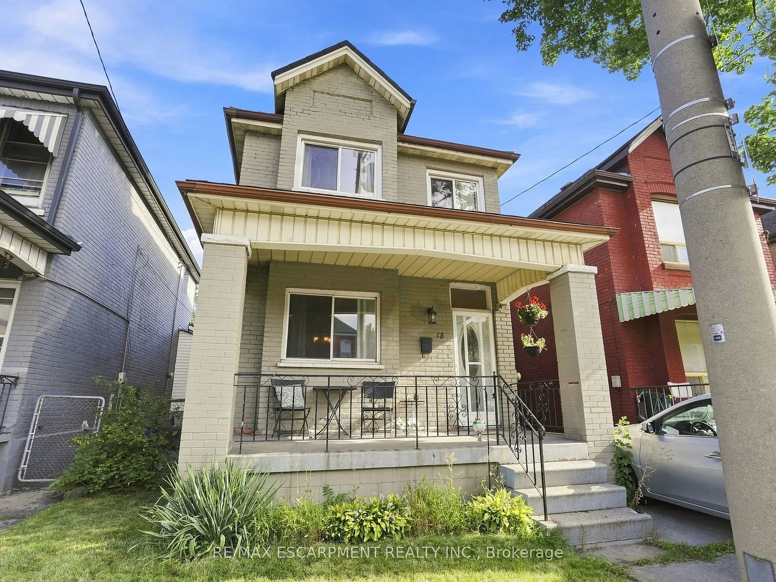 3 bed, $2,500 — Photo 2