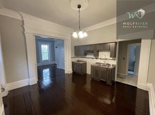 9 Terminal Rd, Halfmoon, NY 12065