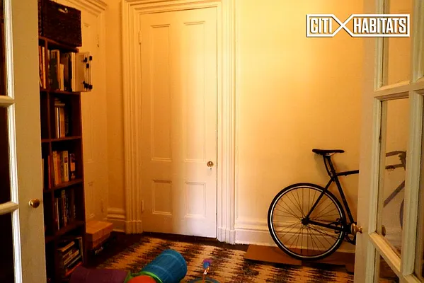 Rented by Citi Habitats | media 47