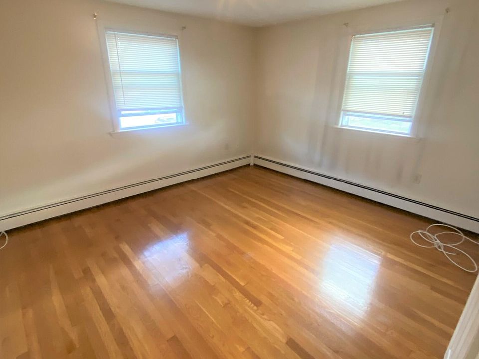 1st image of 18-24 Old Colony Ave