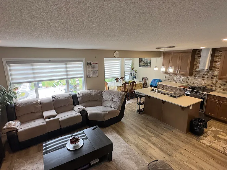 8826 24th Ave SW — Photo 3