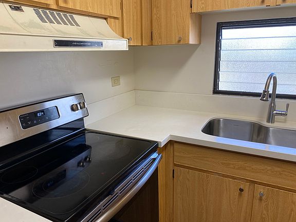 5th image of 1820 Waiola St APT 301