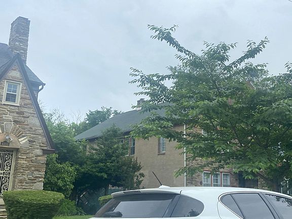 3rd image of 4207 Chatham Rd