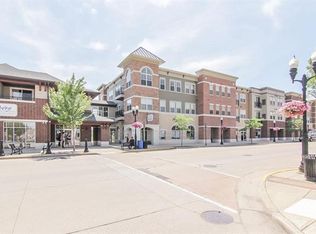 111 W Fulton St #208, Edgerton, WI 53534