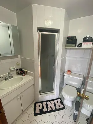 Rented by Oxford Property Group | media 9