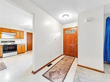 466 Delaware Ct — Photo 4
