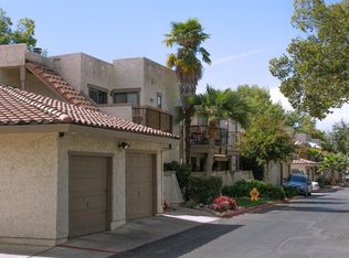 8066 Via De Palmas Ln APT 3, Fair Oaks, CA 95628