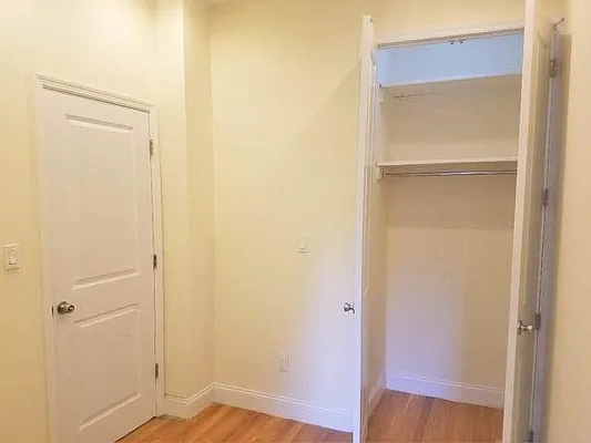 Rented by EXR | media 7