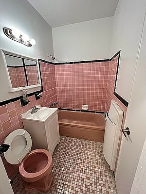 5th image of 86-20 Elmhurst Ave #1