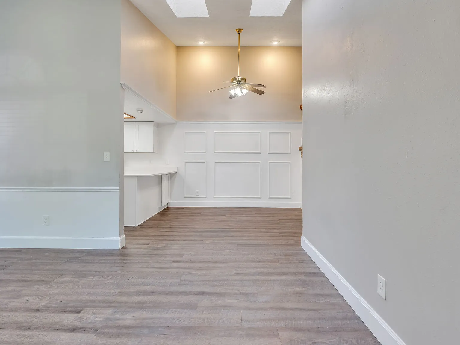 3 bed, 1400 sqft, $2,200 — Photo 3