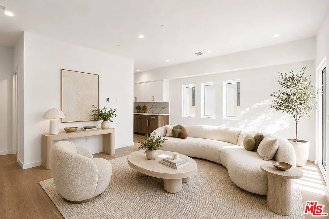 3 bed, 3.0 bath, 1658 sqft, $5,995 — Photo 3