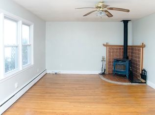 91 Bliss Rd, Newport, RI 02840