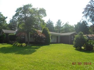 38 Clive Hills Rd, Edison, NJ 08820