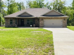 7149 Springhill Rd, Milton, FL 32570