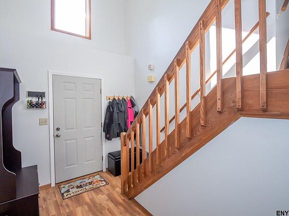 2nd image of 120 Deer Run Dr