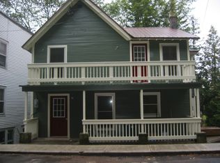 36 Dorsey St, Saranac Lake, NY 12983