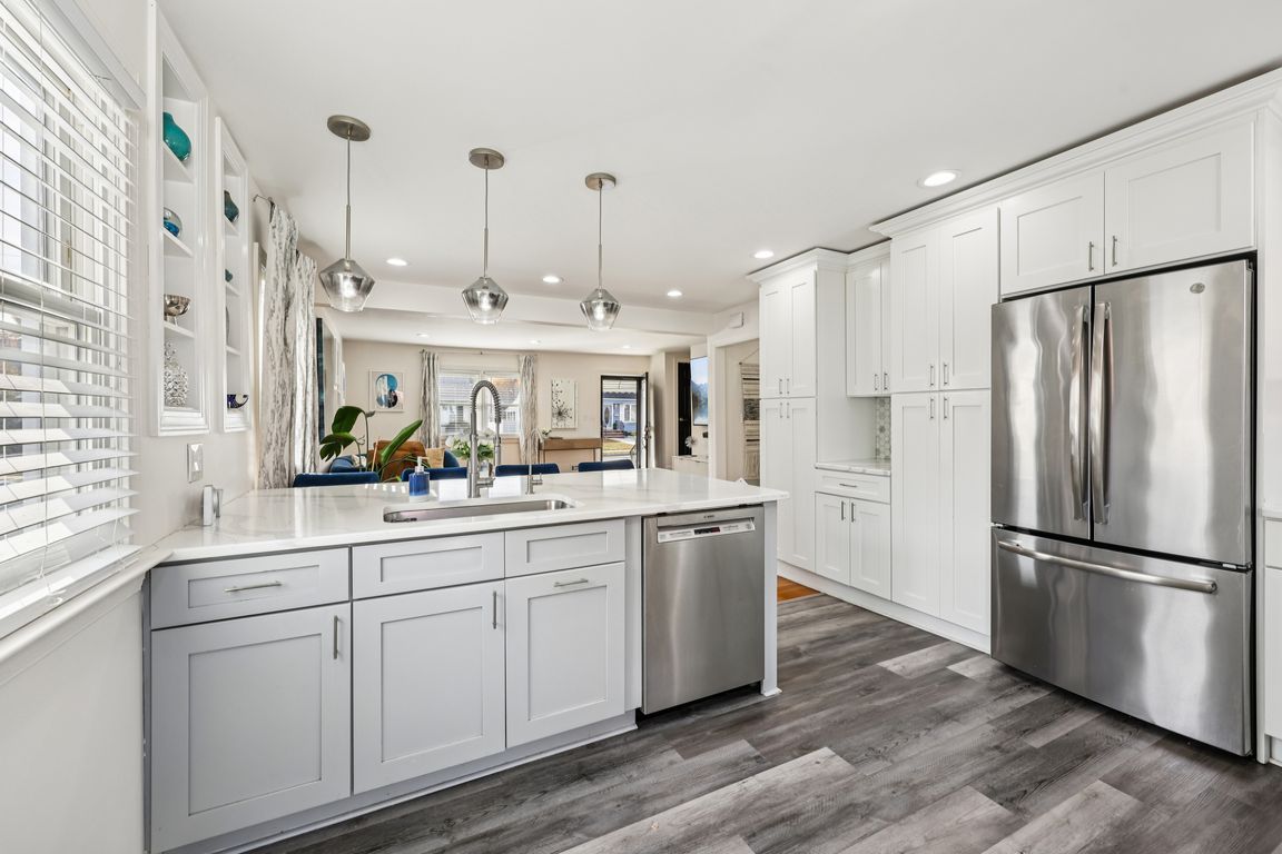 next background image