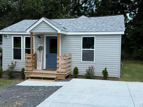 303 Janice St, Dalton, GA 30721