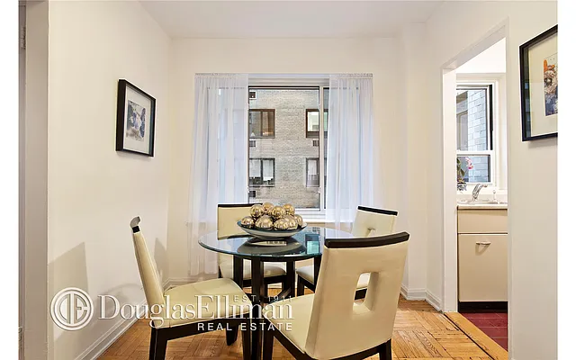 Sold by Douglas Elliman | media 15