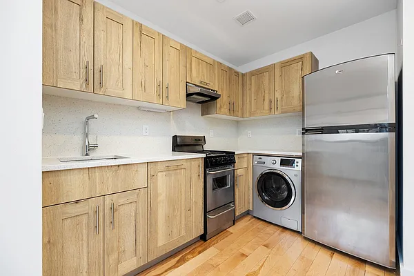 Rented by REAL New York | media 5