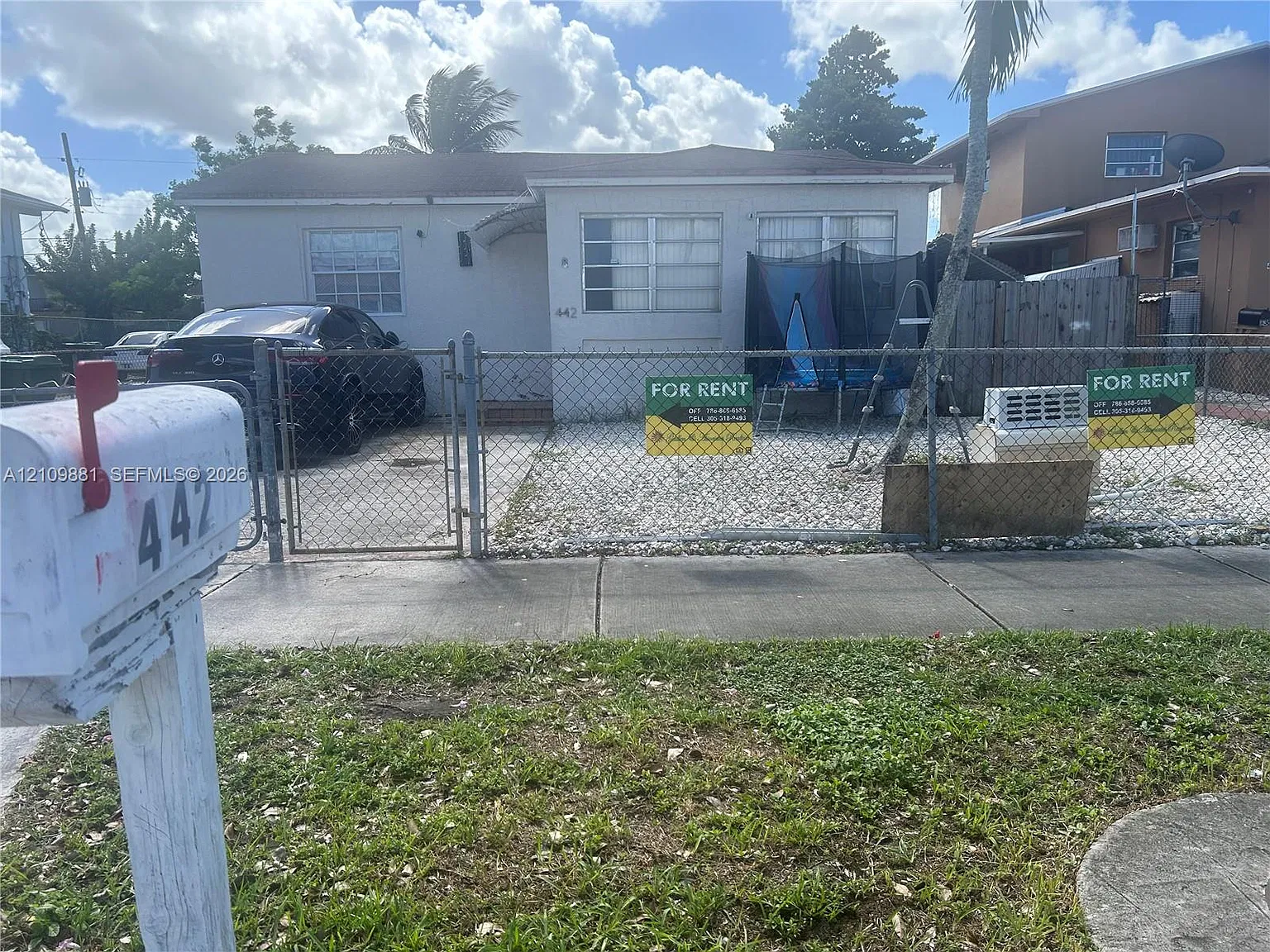 6th Addn To Hialeah — Photo 1