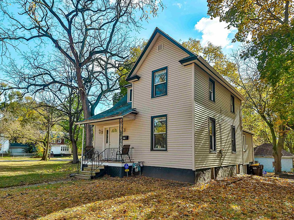 1st image of 810 Ashland Ave